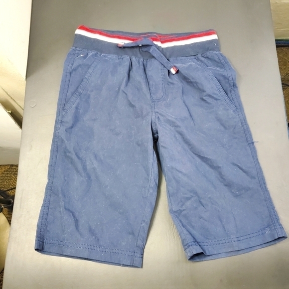 TOMMY HILFIGER SHORTS BOYS SIZE LARGE 16/18 - Picture 1 of 14